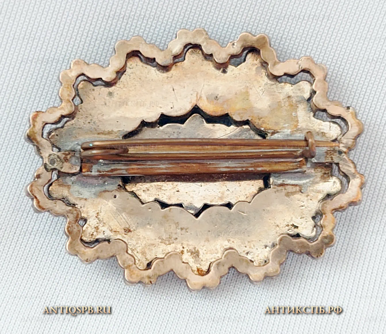 Брошь старинная с гранатами. №22306