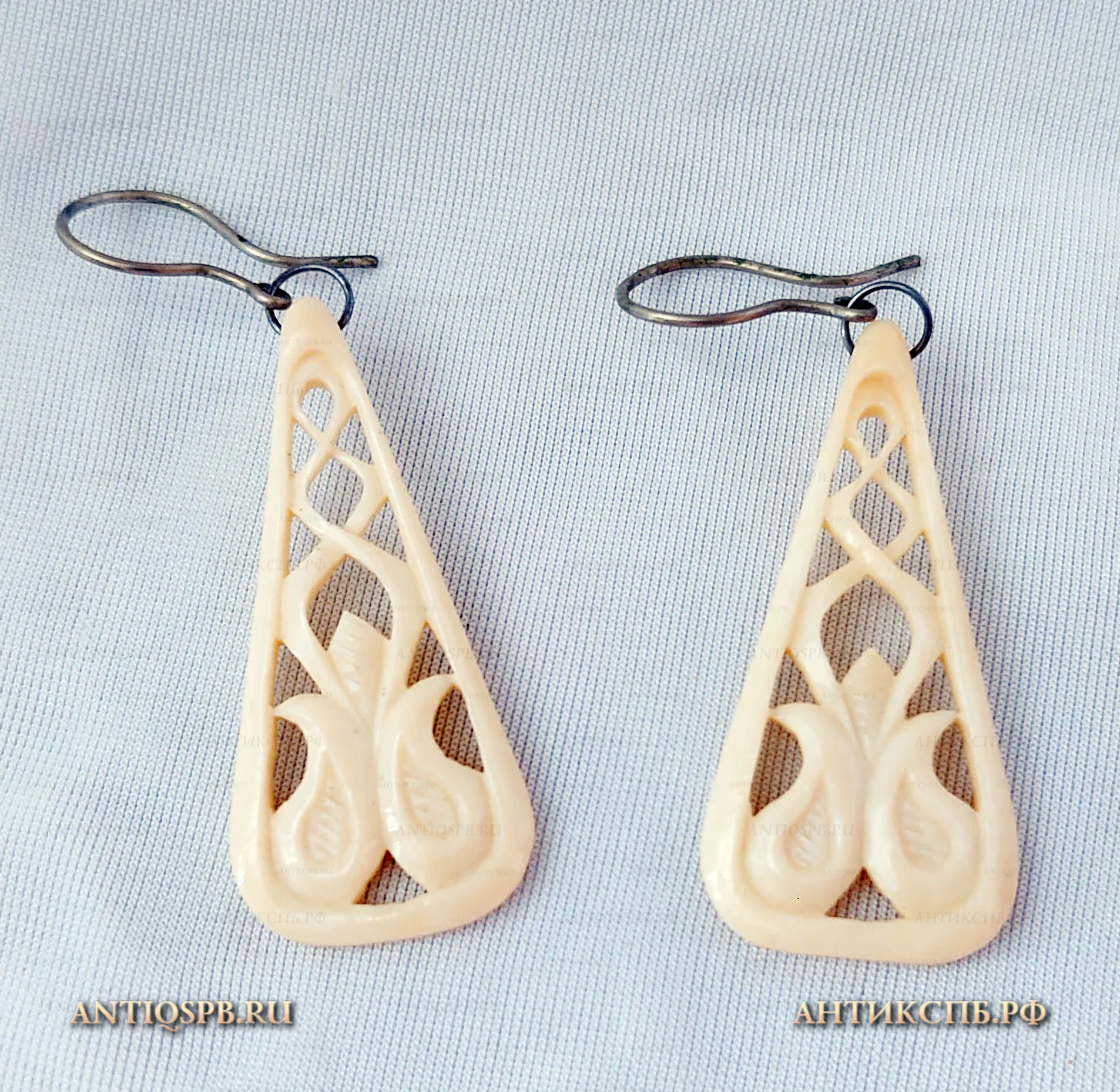 Серьги женские из кости. Кон. ХХ века. №22308