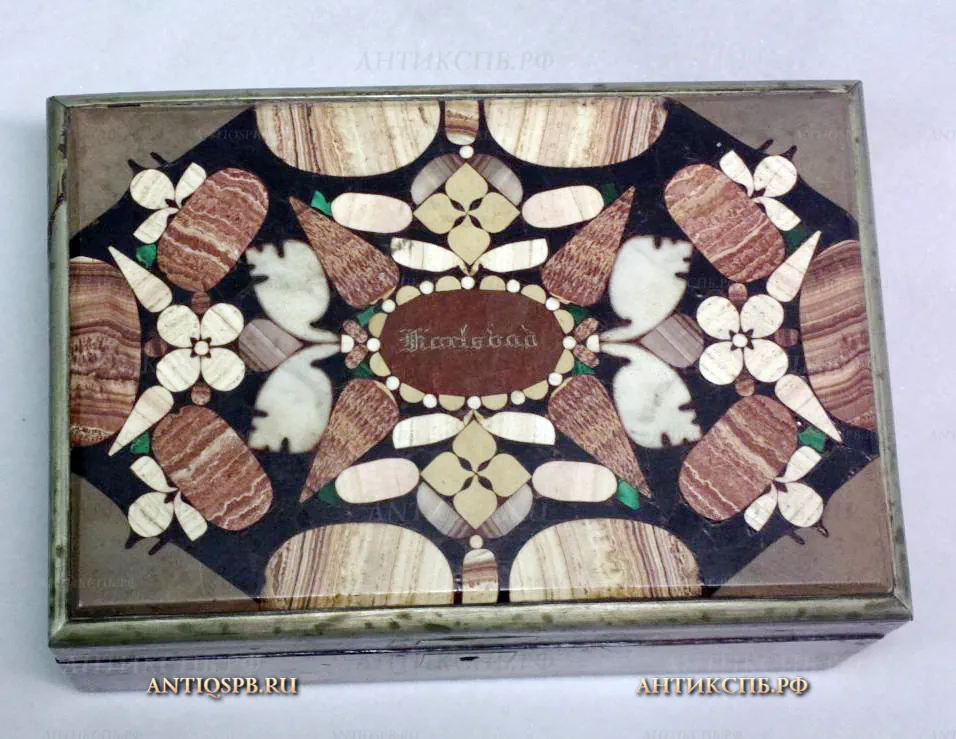 Шкатулка с мозаикой из разных пород поделочного камня. Европа. Перв. пол. ХХ века. №15624