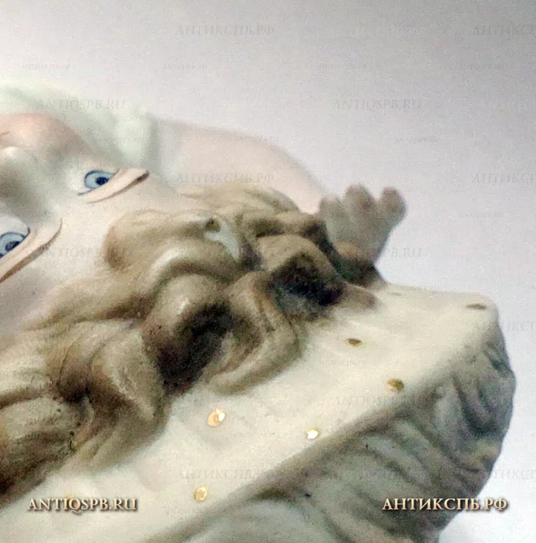 Статуэтка фарфоровая старинная "Девочка". Европа. Нач. ХХ века. №17618